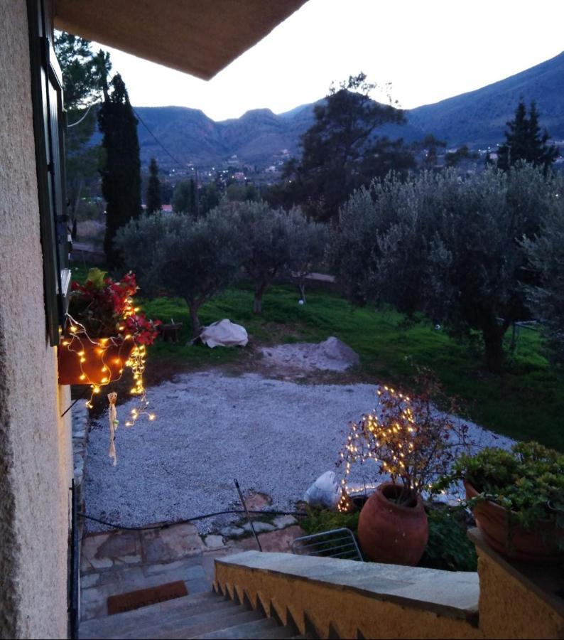 Aphrodite'S Coast Retreat House! Galaxidi Exterior photo